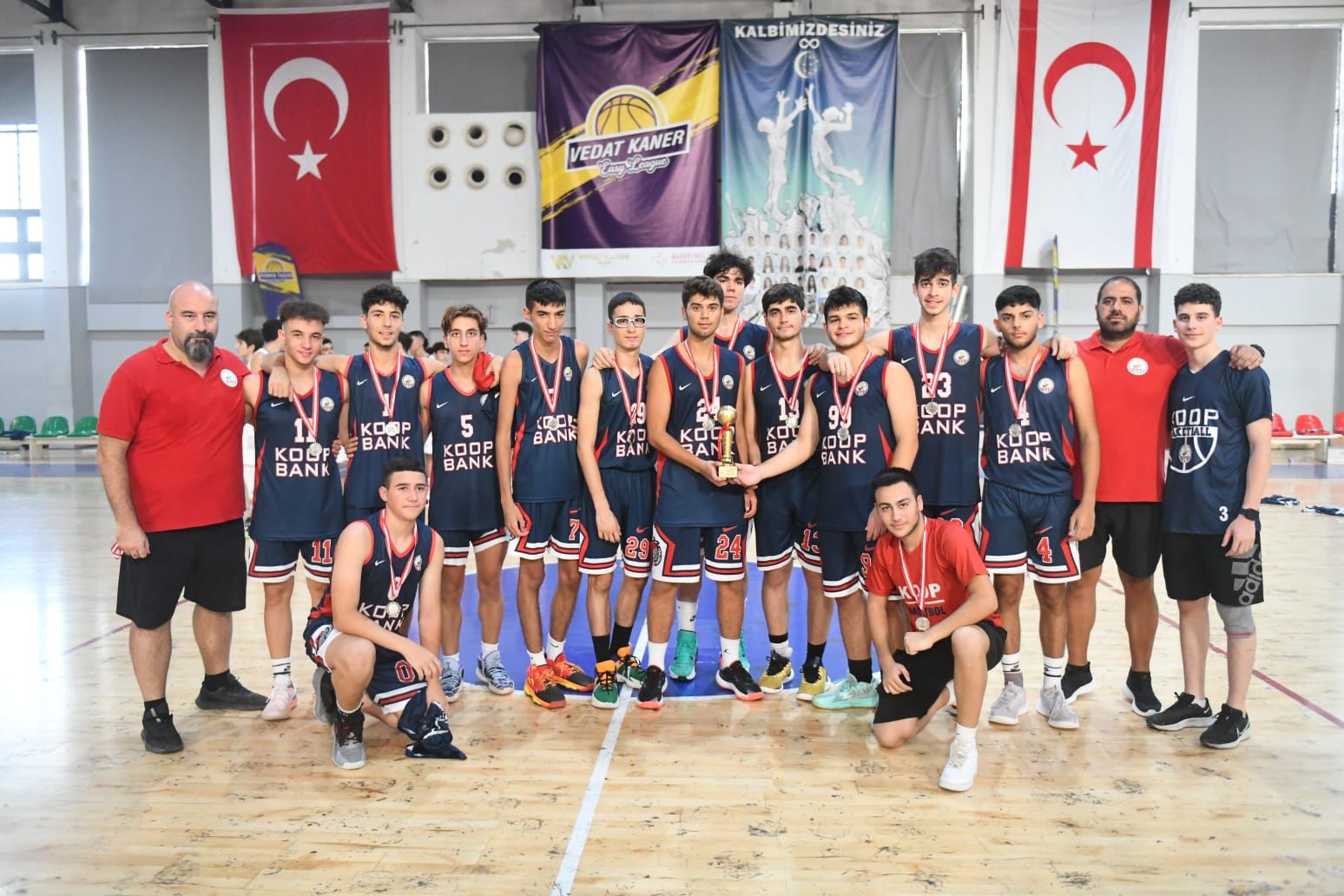 U17 Erkekler Ligi’nde şampiyon YDÜ